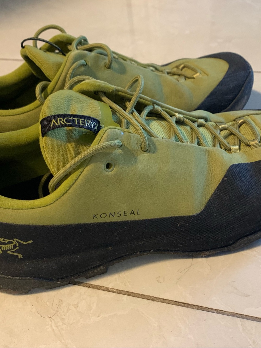 Arc'teryx Konseal Men's Olive Green and Black Approach Shoes